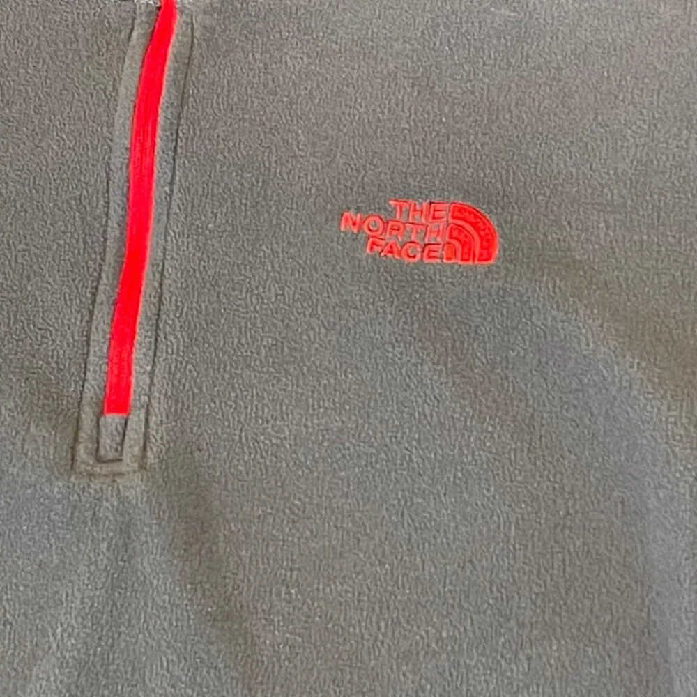 The North Face Mens Fleece Pullover M Gray With Red Accents - Picture 2 of 9